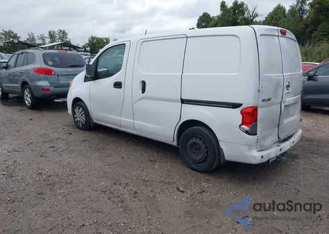 2015 Nissan Nv200 Sv z USA, uszkodzony, nr VIN 3N6CM0KN8FK717965